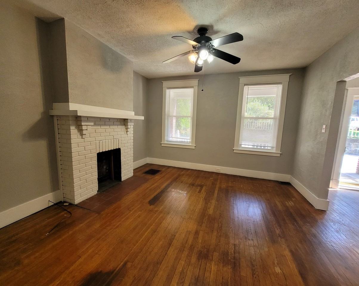 2407 Maple Ave - Photo 5 of 14