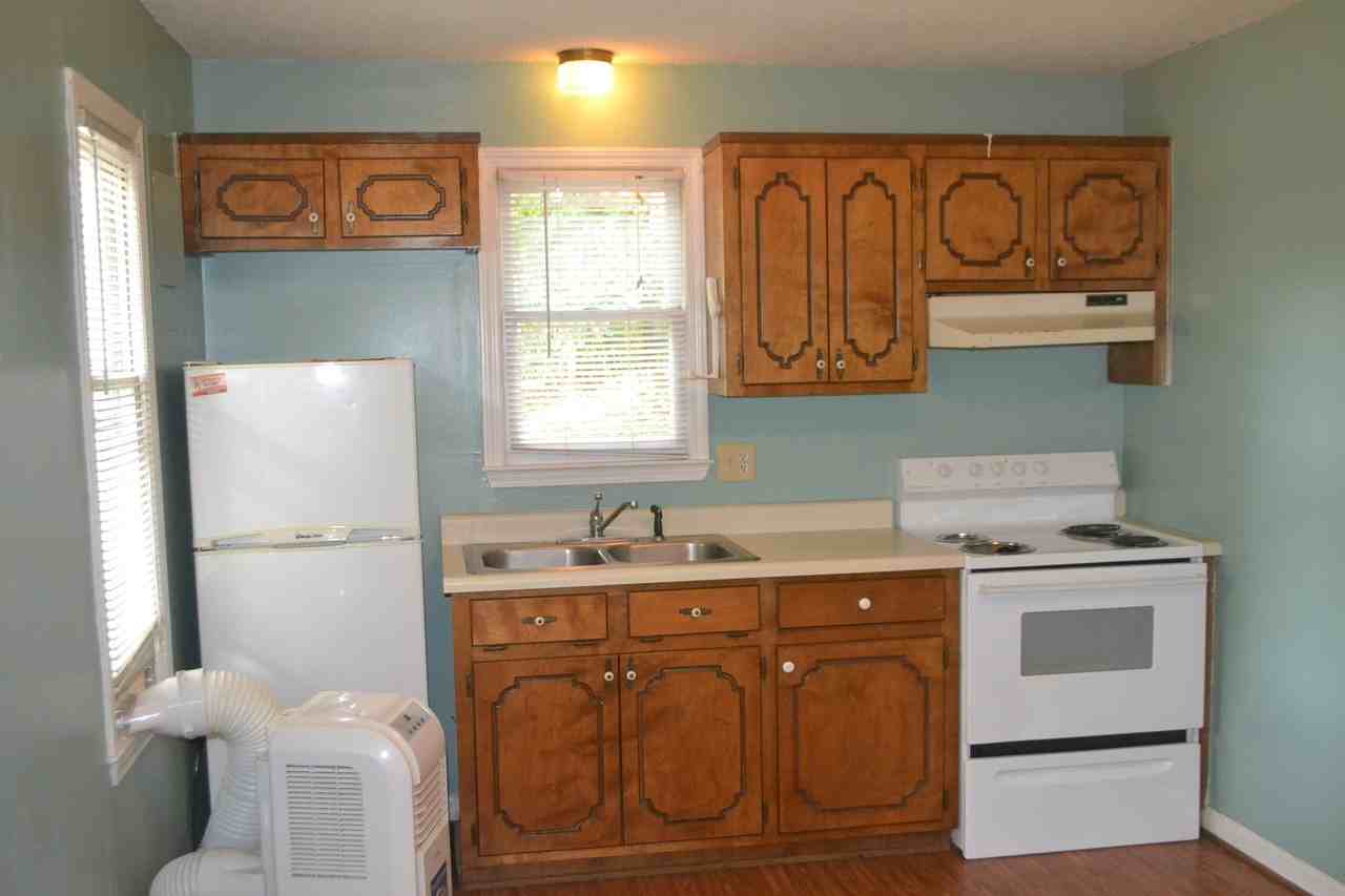 102 Franklin Dr - Photo 3 of 7