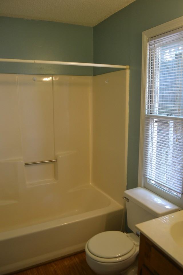 102 Franklin Dr - Photo 5 of 7