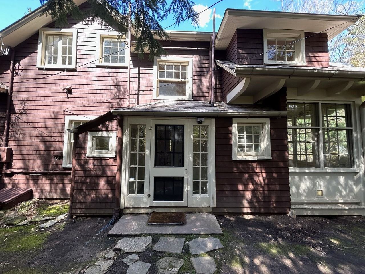 101 Orchard Pl - Photo 2 of 50