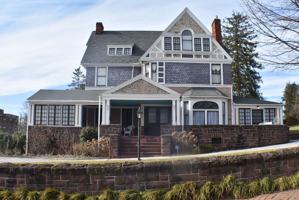 featured image of 433 Linden Ave