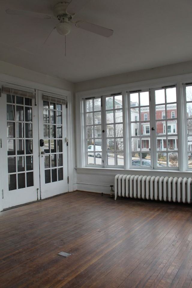 433 Linden Ave - Photo 2 of 9