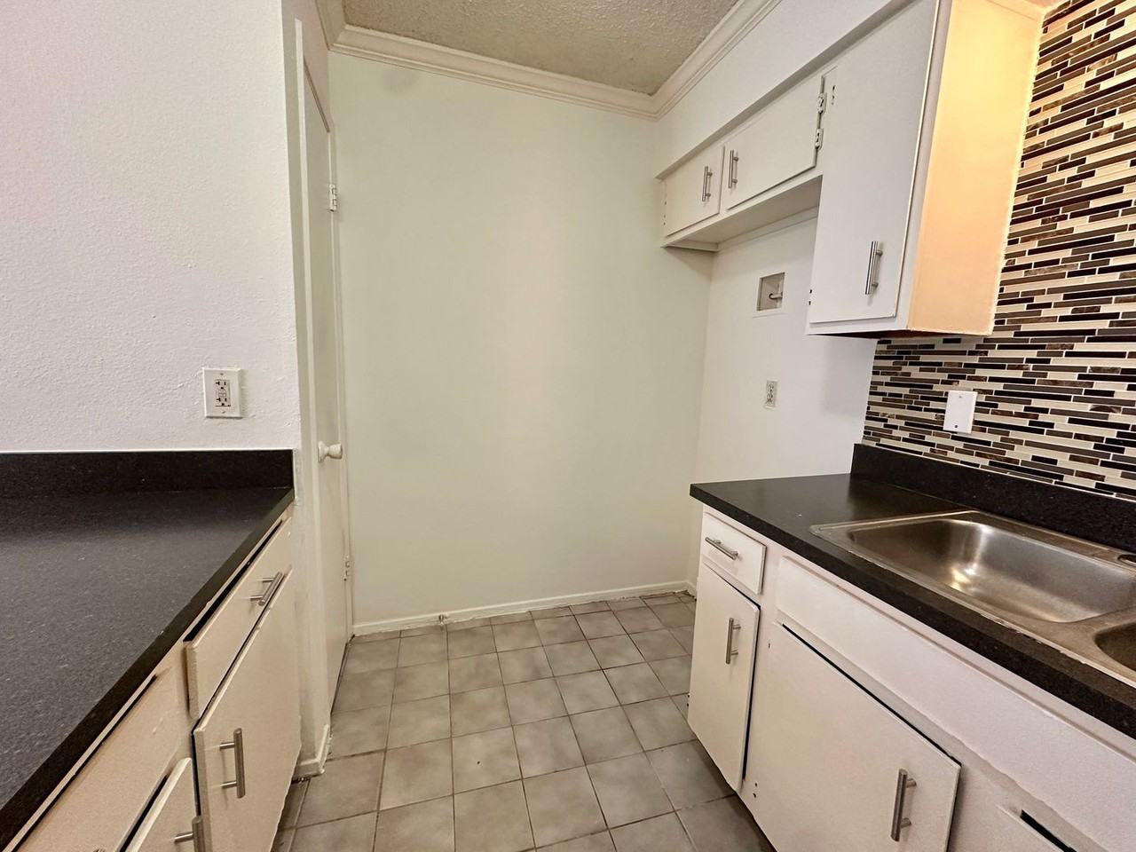 11506 Meadow Pines Court #B - Photo 7 of 16