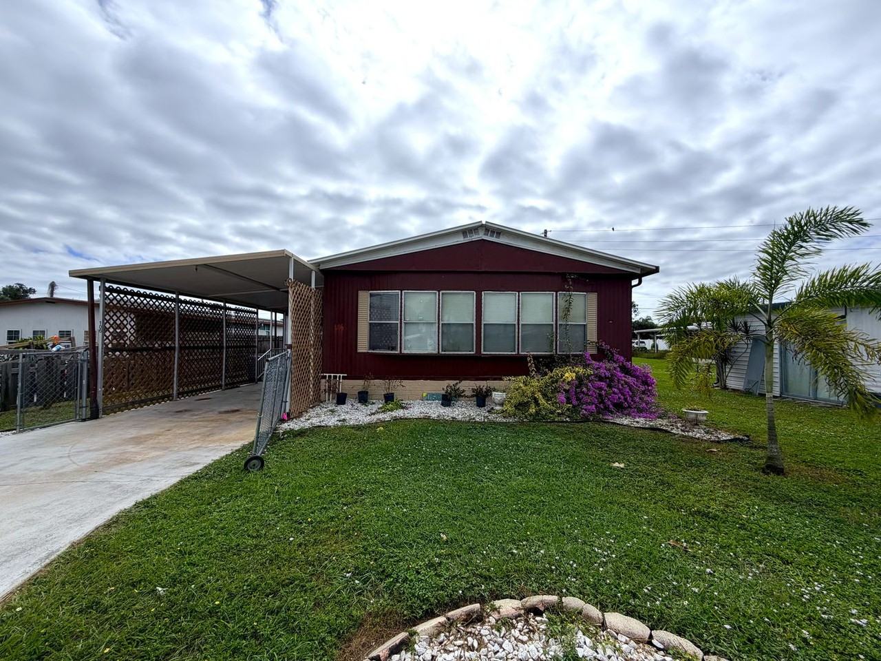 106 Gaslight Avenue - Photo 3 of 19