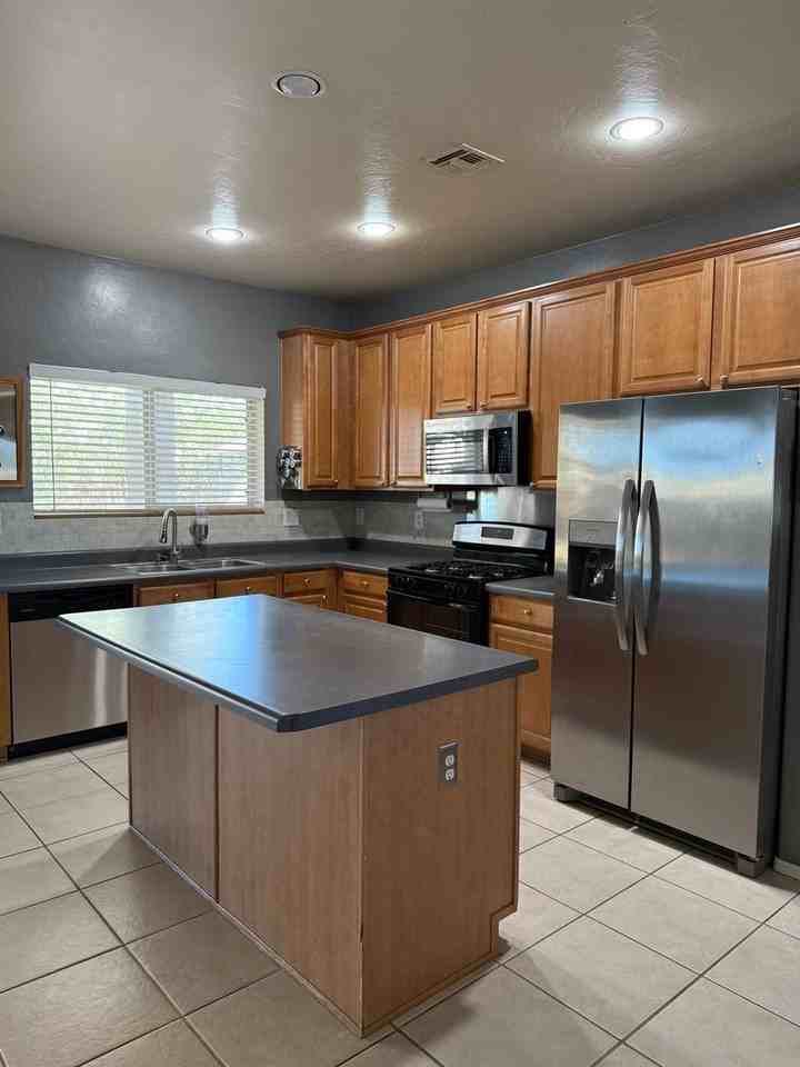 4289 E River Falls Dr - Photo 6 of 31