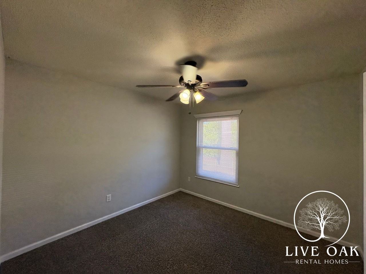 111 Deann Dr - Photo 4 of 8