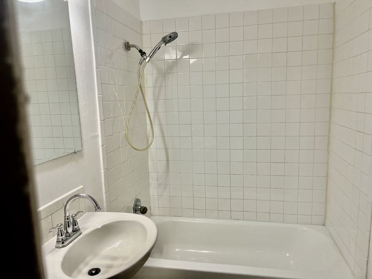 6413 S Lindsay Ave - Photo 7 of 13