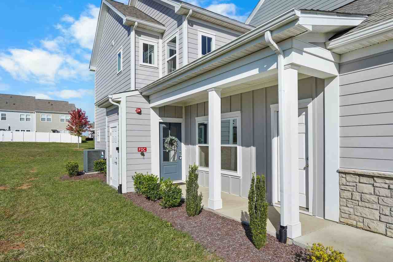 1223 June Wilde Rdg - Photo 4 of 24