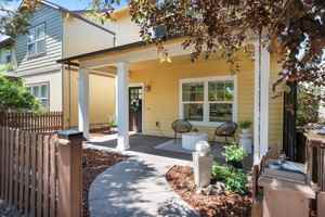 featured image of 61718 Poppy Pl