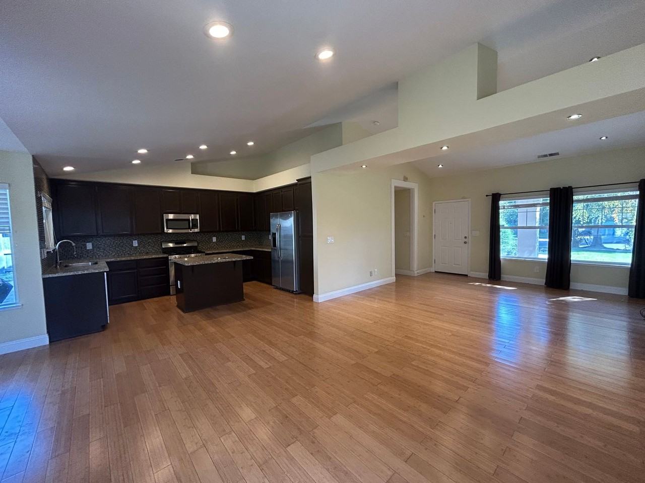 355 Sunnyhill Drive - Photo 6 of 29