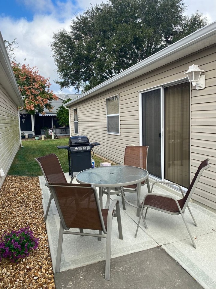 1686 Whitmire Ter - Photo 3 of 29