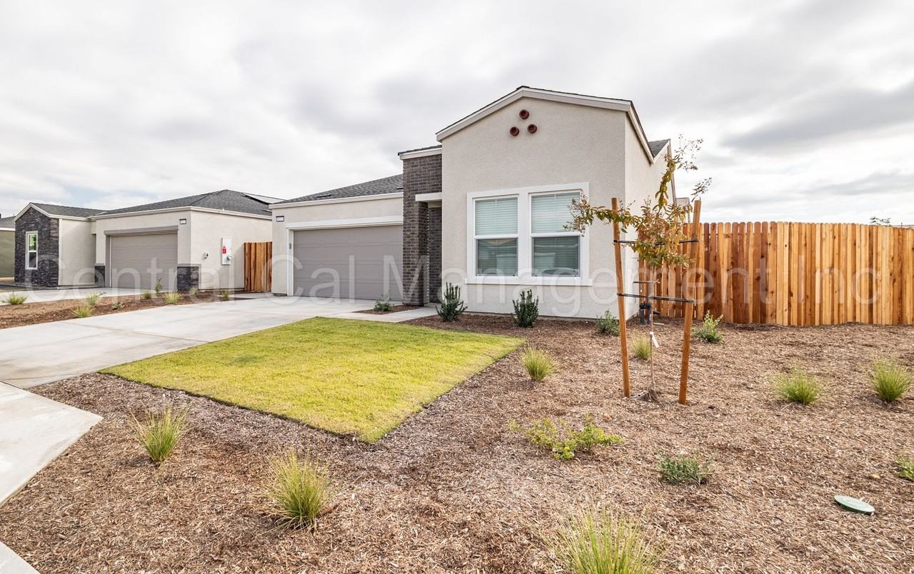 8233 Healy Pass Avenue - Photo 2 of 26