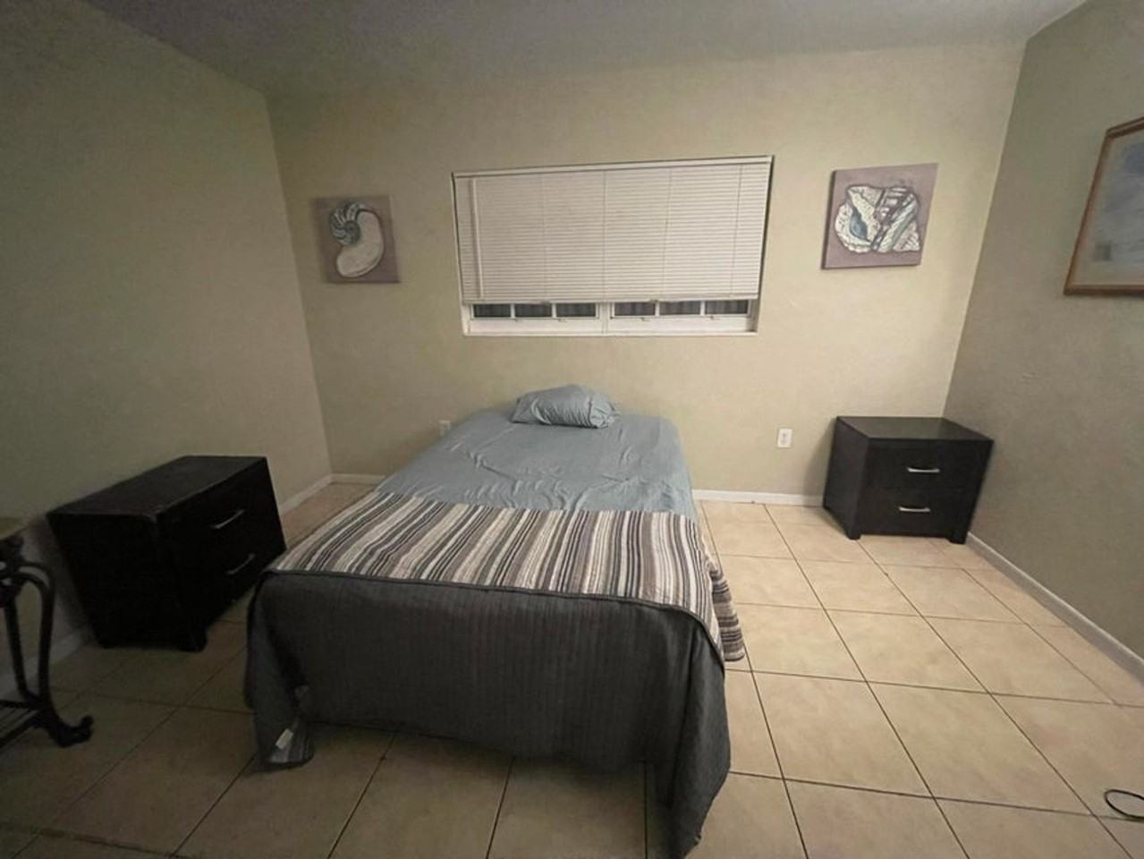 198 Sw 15th St - Photo 5 of 10