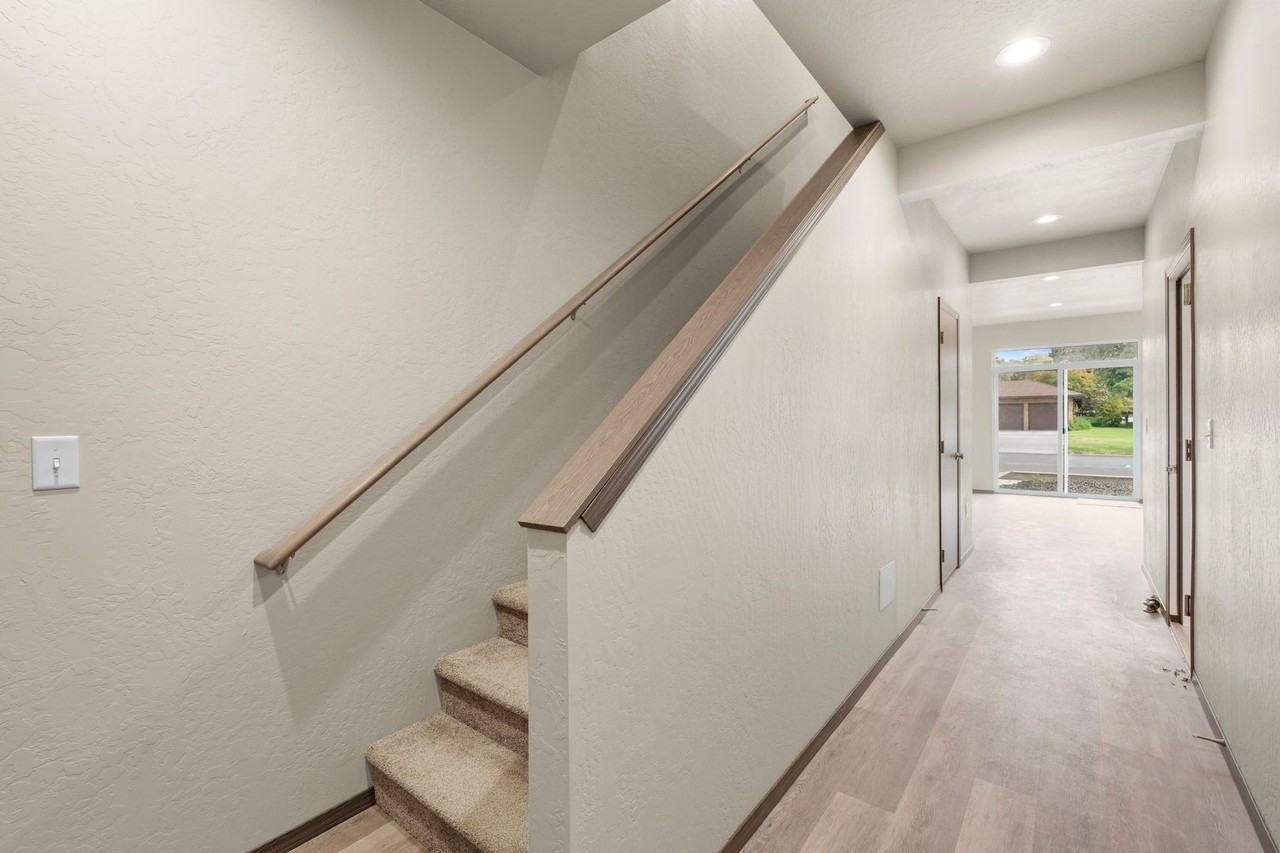 9625 East Nixon Lane - Photo 4 of 24