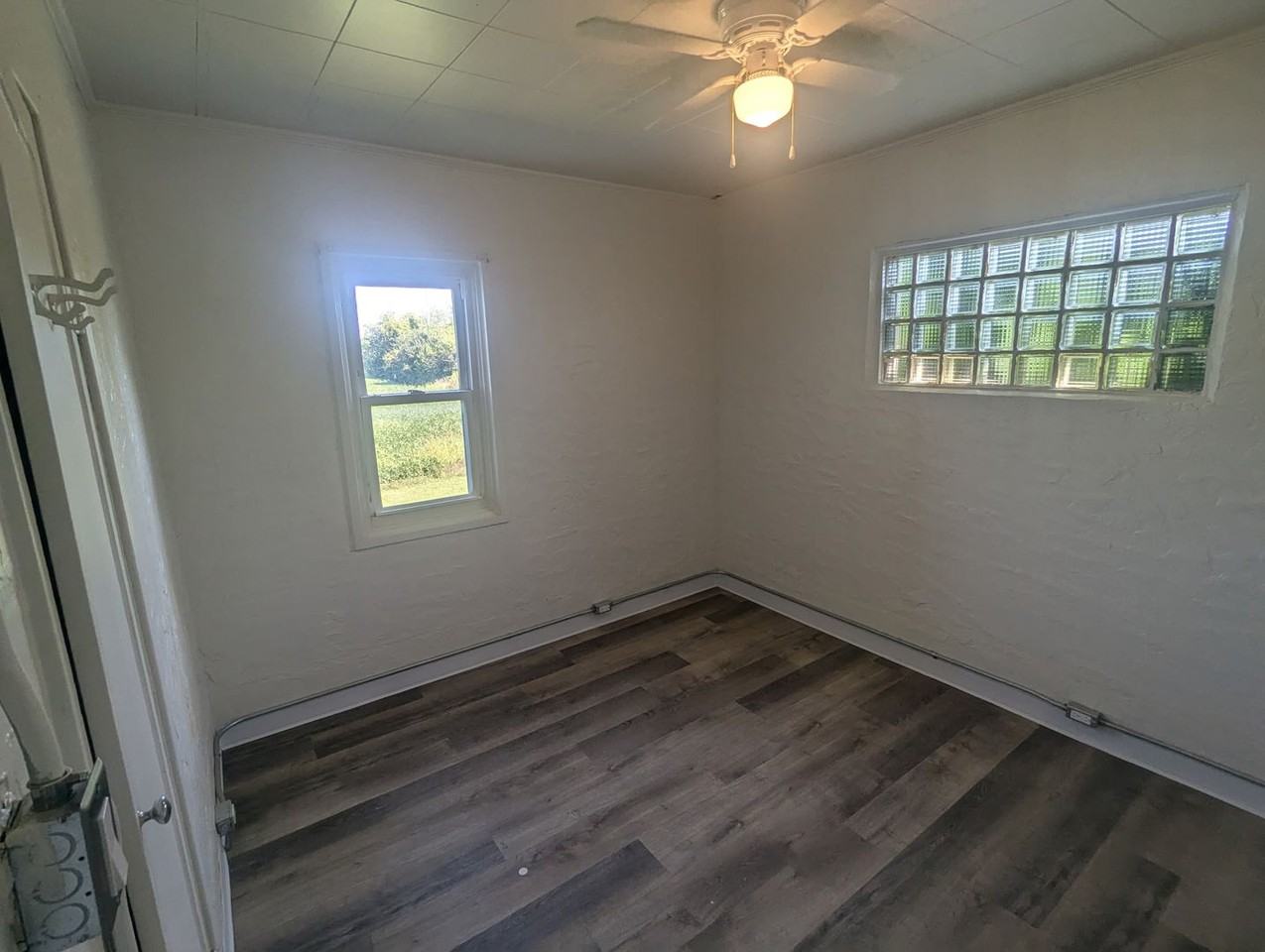 4014 S Beaumont Ave - Photo 3 of 13