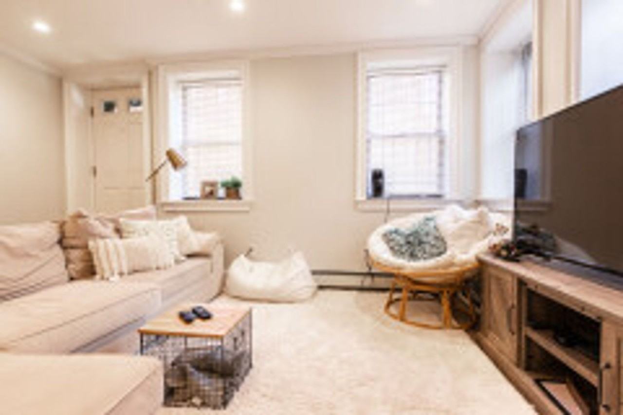 31 Glenville Ave - Photo 4 of 12