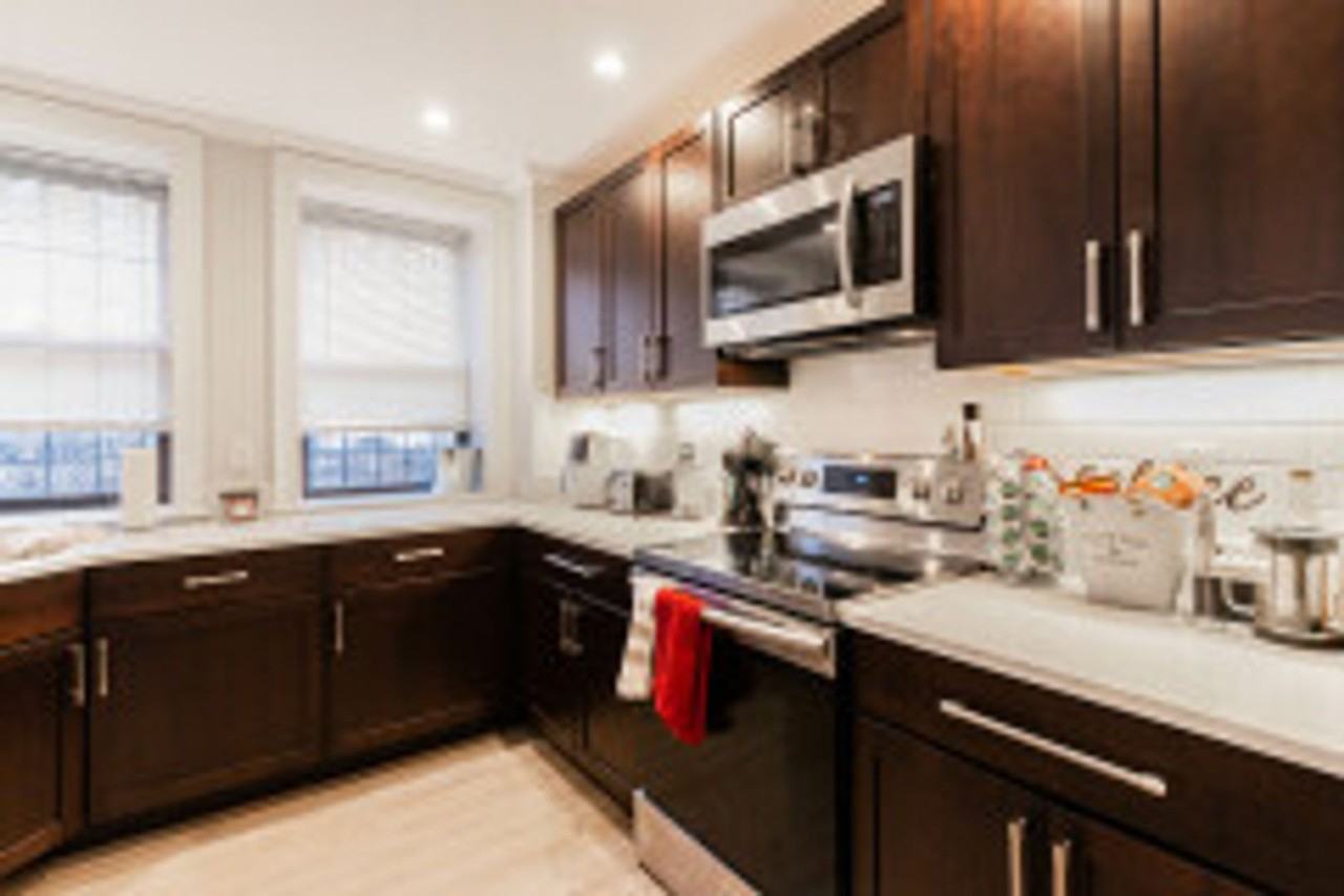 31 Glenville Ave - Photo 7 of 12