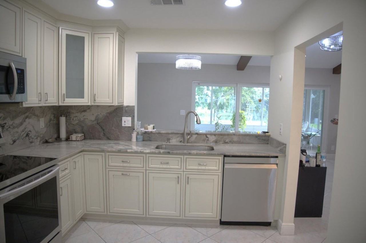 9746 Lancaster Pl - Photo 3 of 30