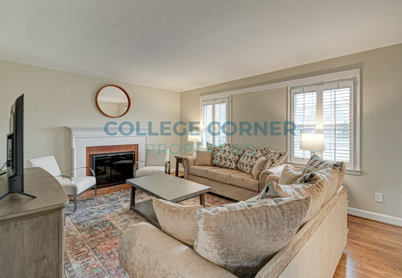 809 Minorcas Rd - Photo 2 of 8