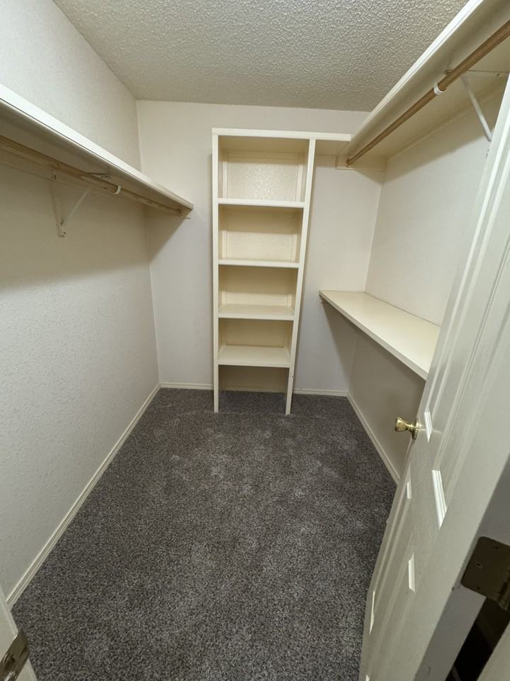 206 Vic Clark Court #A - Photo 7 of 8