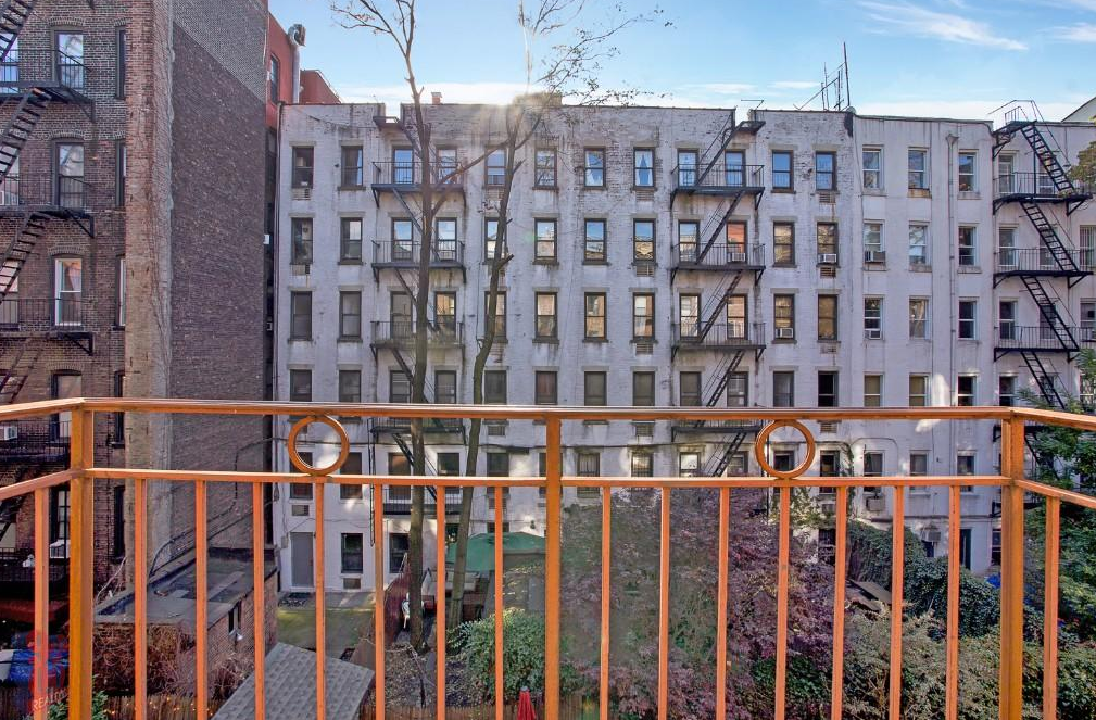 426 E 9th St #7 - Photo 5 of 6