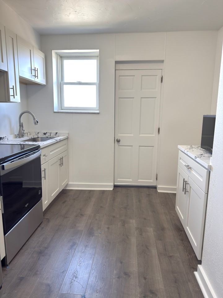 2811 Brownsville Rd #4 - Photo 5 of 13