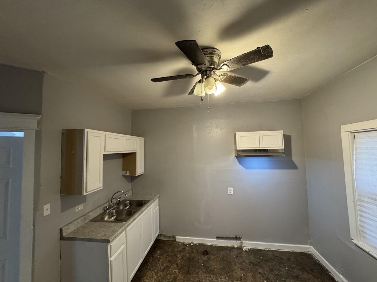 10453 S Wabash Ave #NA - Photo 2 of 8