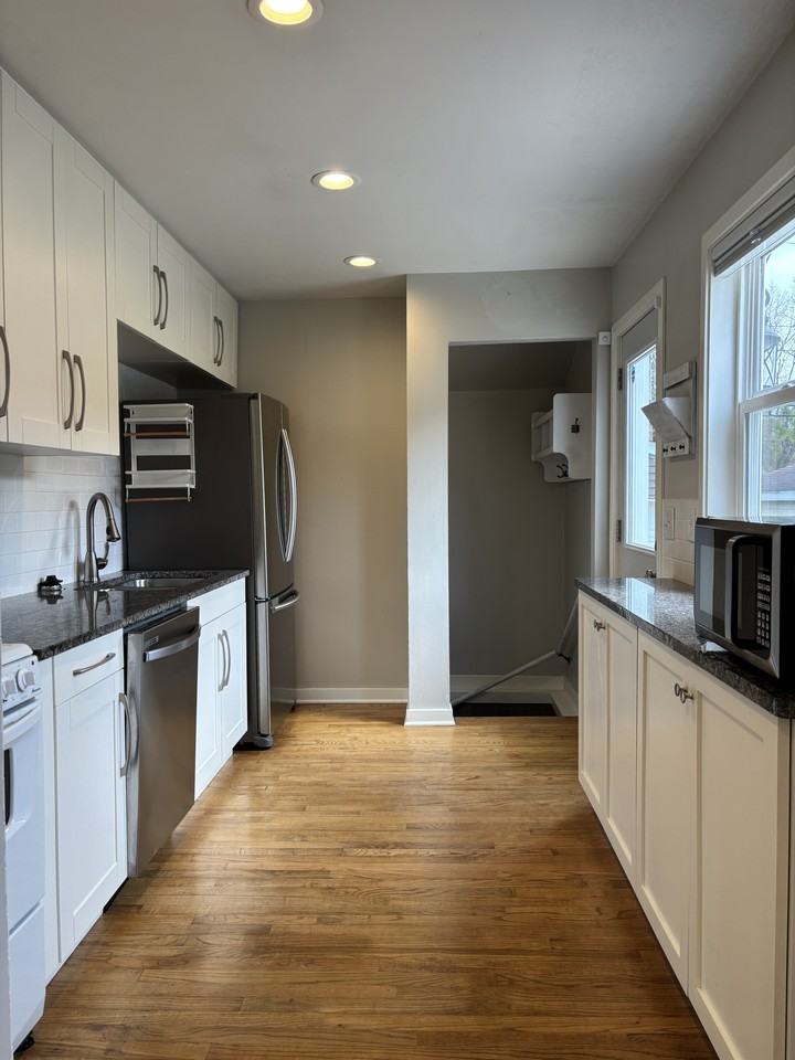 157 Judd St #NA - Photo 4 of 22