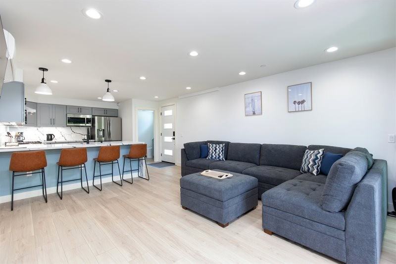 823 Island Ct #823 - Photo 2 of 39