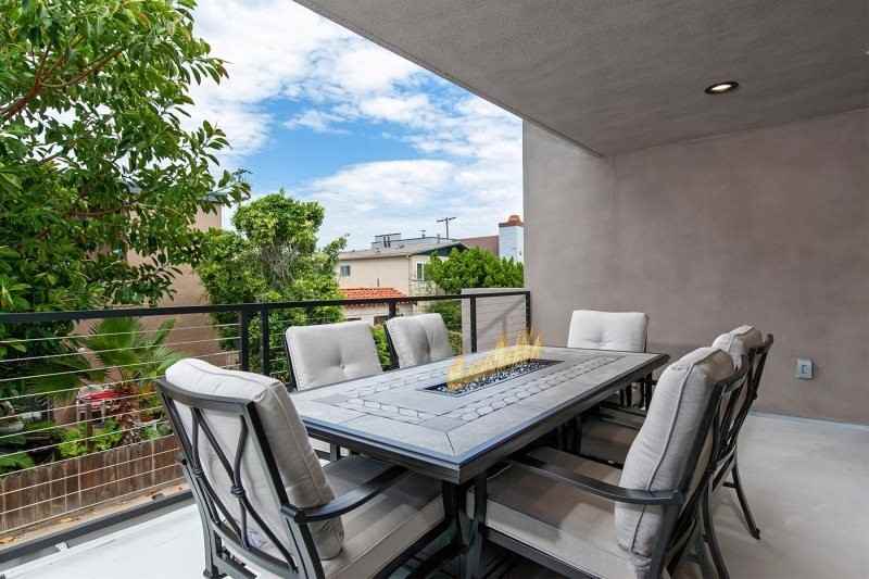 823 Island Ct #823 - Photo 4 of 39