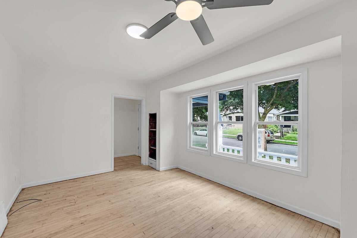 3527 N 14th St #NA - Photo 3 of 12