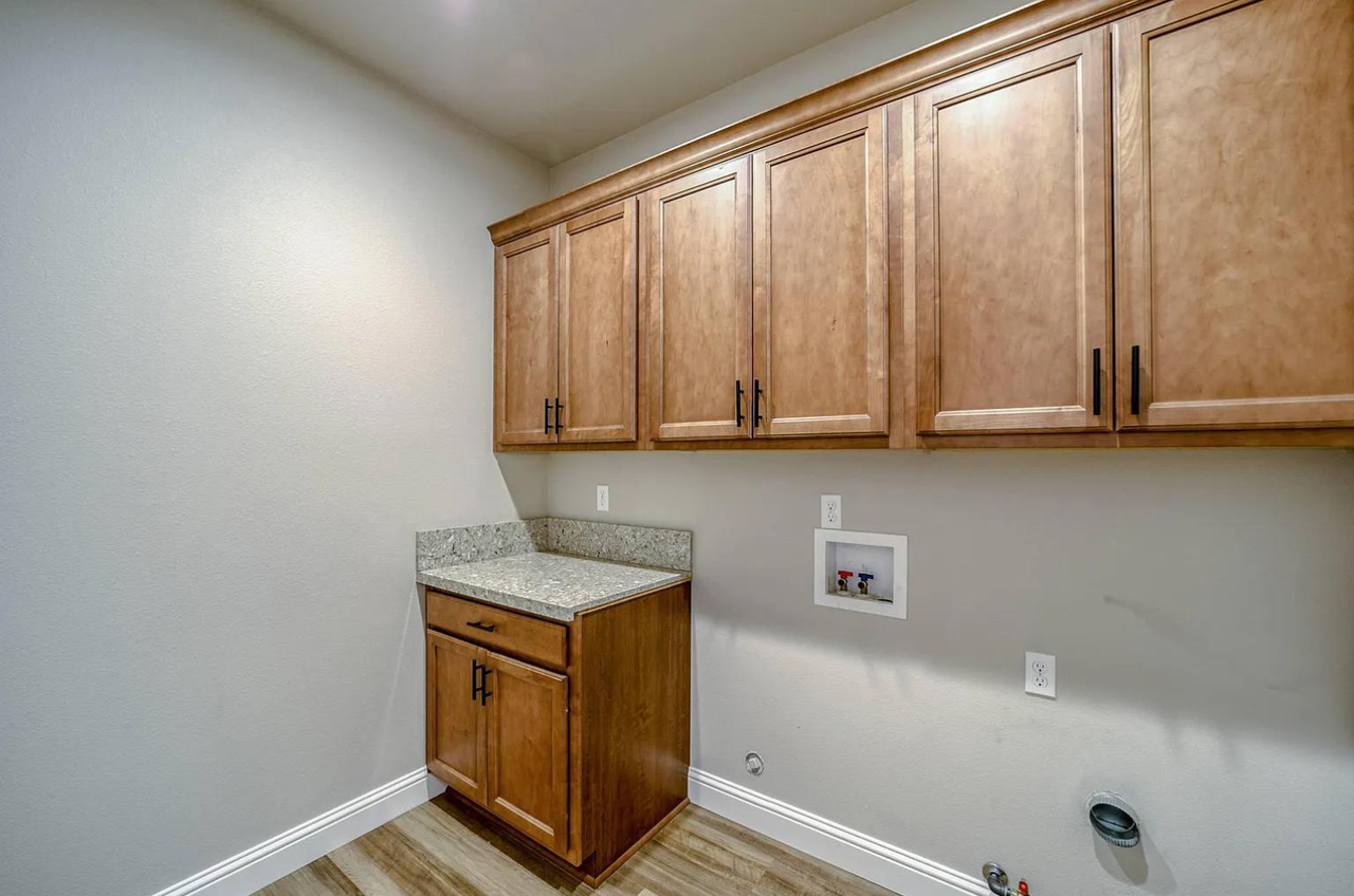 4585 Risstav Way #NA - Photo 7 of 15