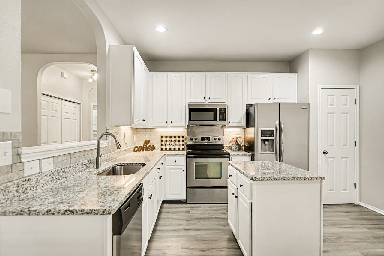 6422 Oldham Cv #NA - Photo 3 of 9