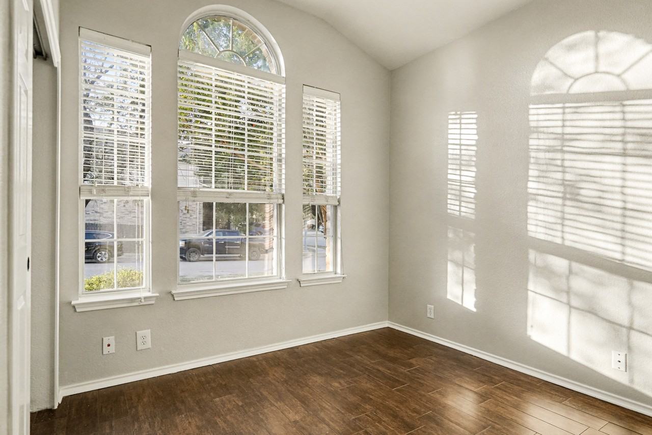 6422 Oldham Cv #NA - Photo 4 of 9