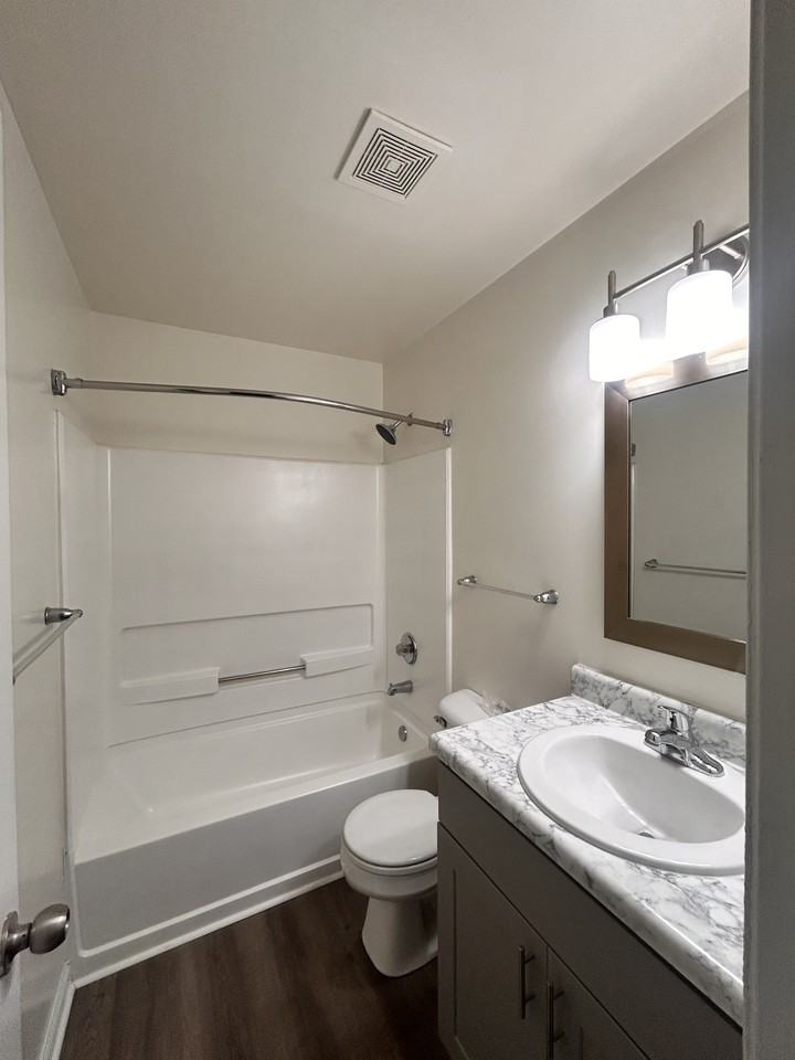 1021 Fords Pointe Cir #1021 - Photo 2 of 14