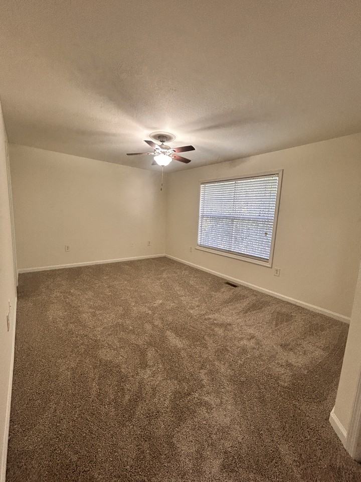 1021 Fords Pointe Cir #1021 - Photo 7 of 14