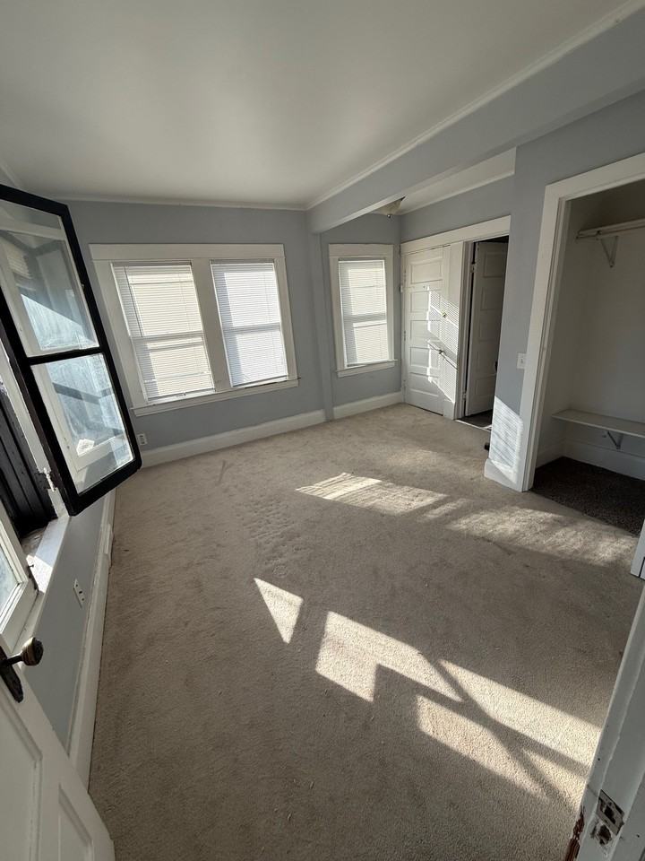 824 South Westnedge Avenue #5