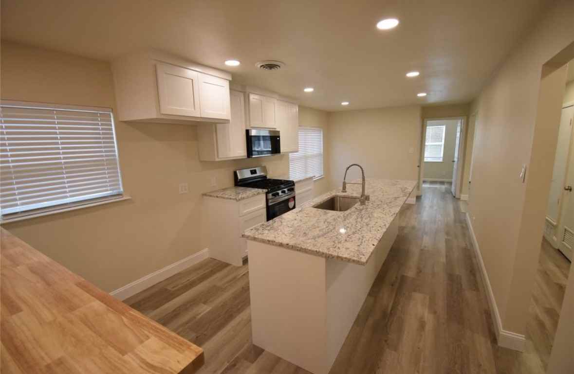 1212 North College Street #NA - Photo 2 of 8