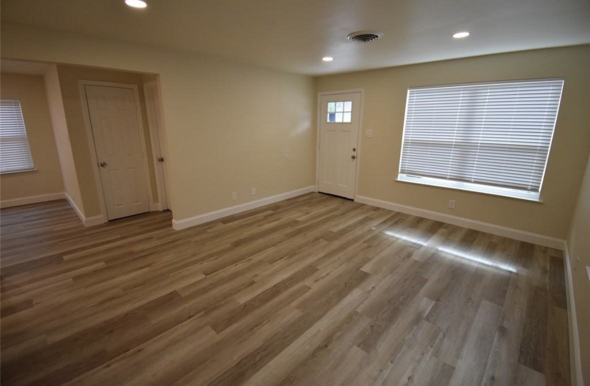 1212 North College Street #NA - Photo 3 of 8