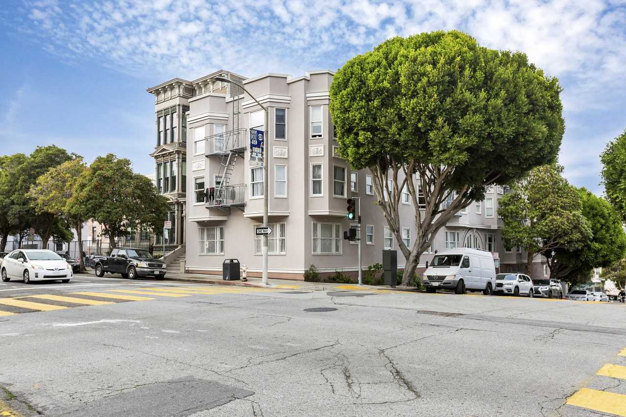 1015 Pierce - Photo 4 of 4