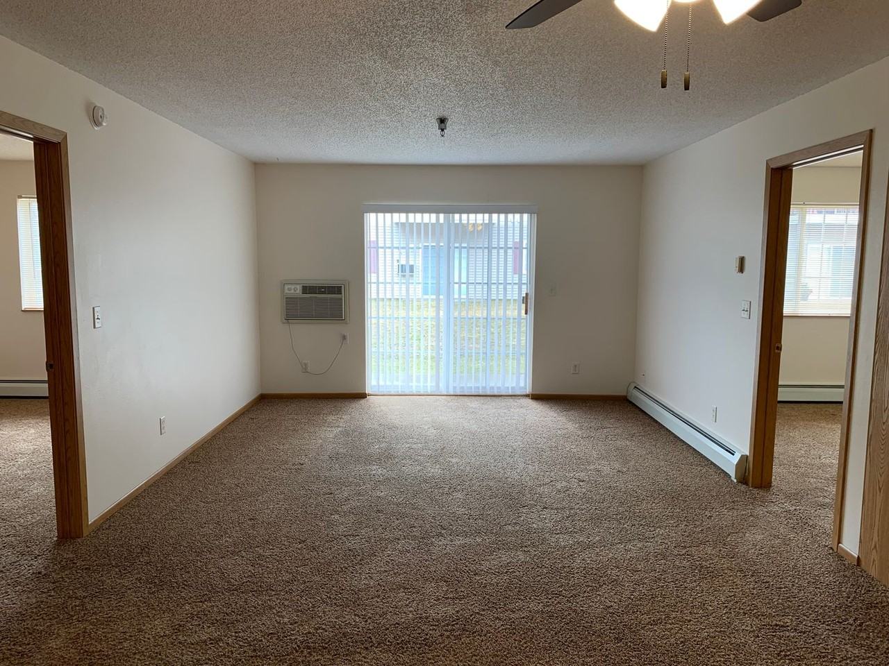 160 Main Street - Photo 4 of 18