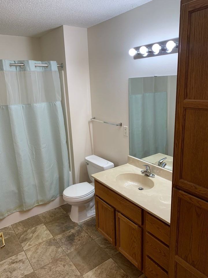 160 Main Street - Photo 6 of 18