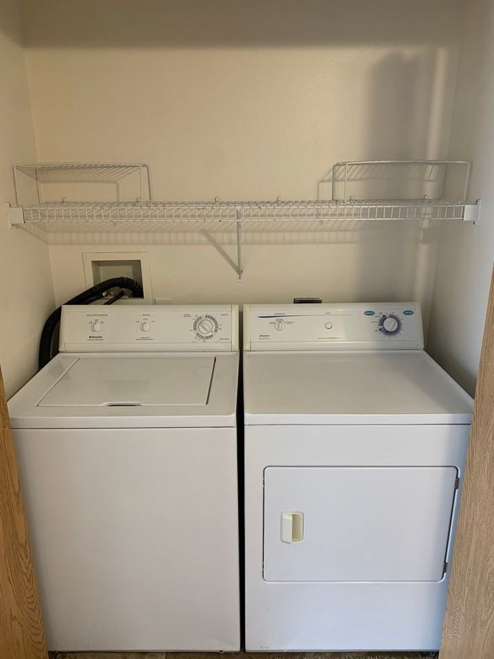 160 Main Street - Photo 7 of 18