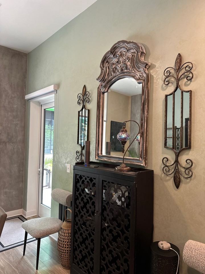 622 Merritt Avenue #4 - Photo 3 of 6