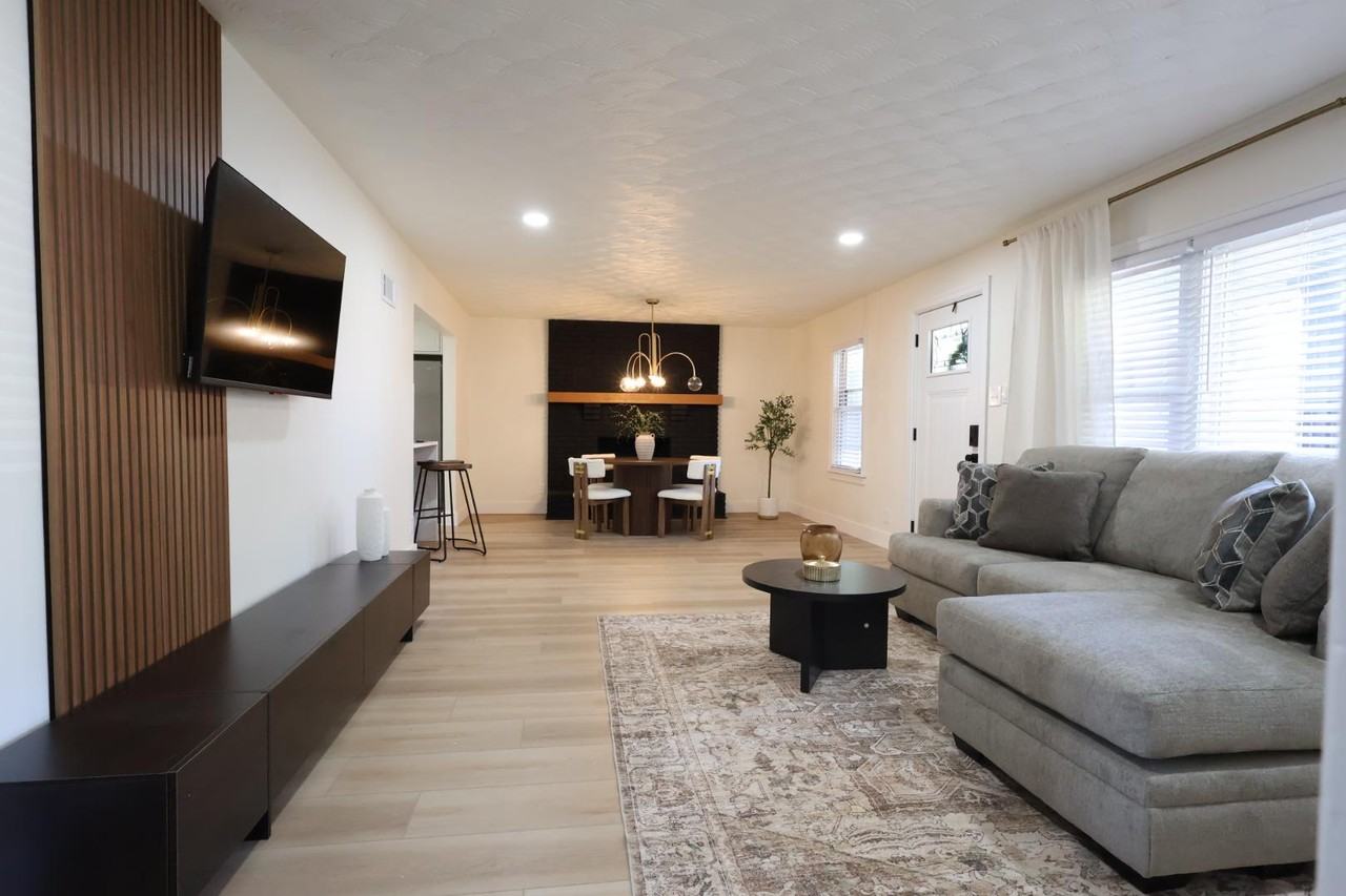 121 Belt Avenue - Photo 5 of 11