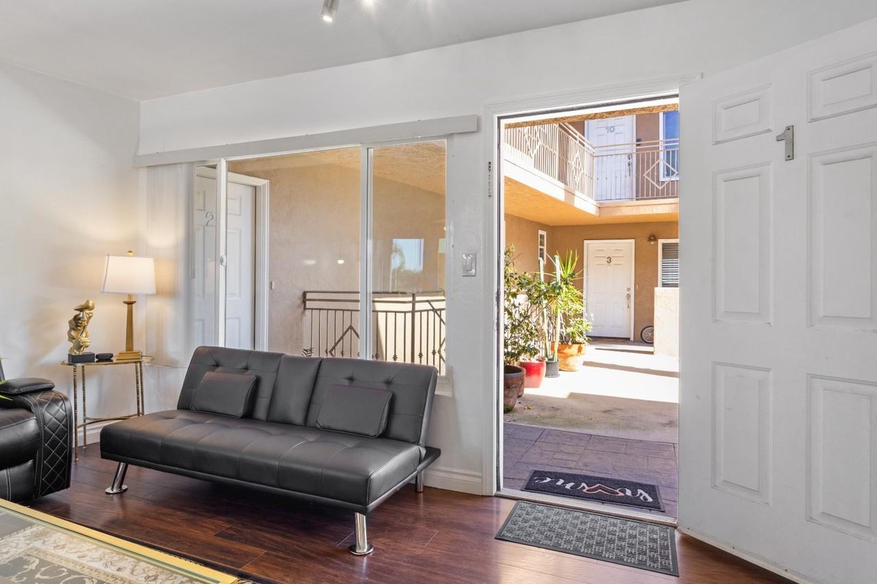 5510 Adelaide Ave - Photo 7 of 20