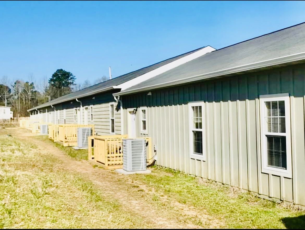 Centre Alabama Apartments - Photo 3 of 10