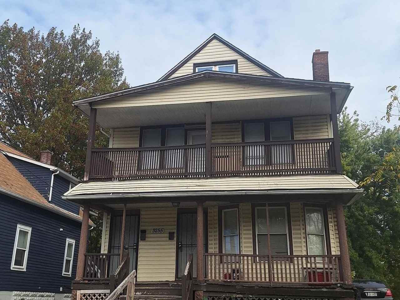 3255 E 130th St - Photo 2 of 20