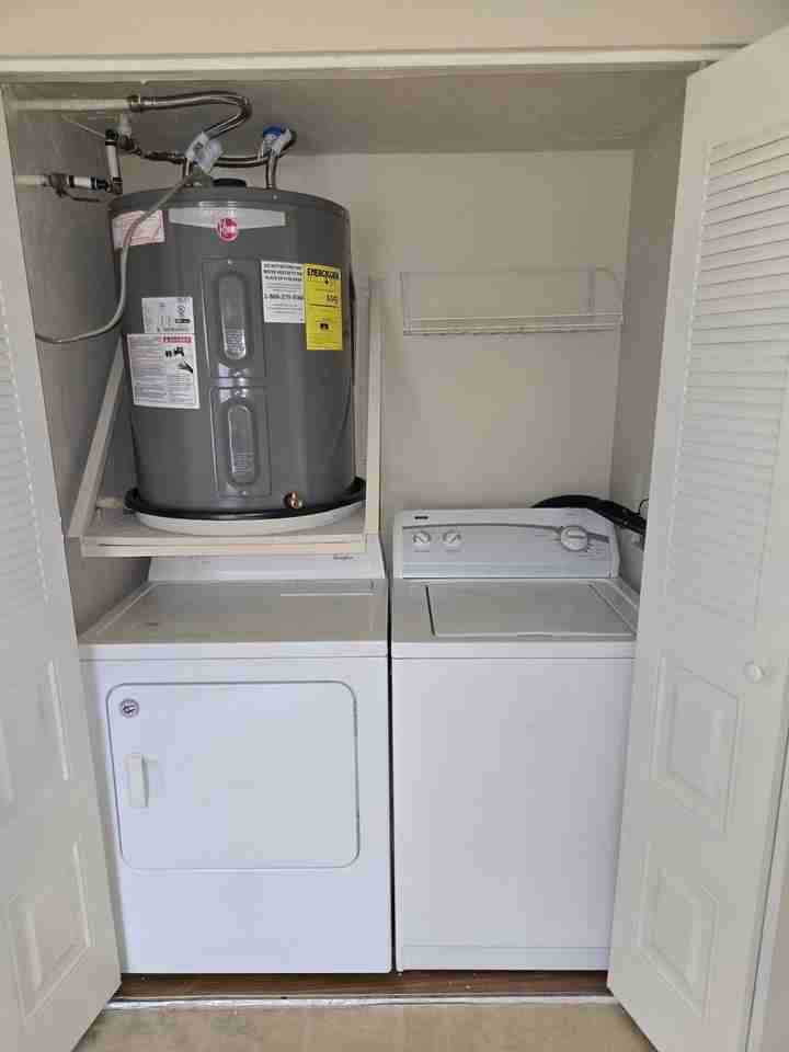 5331 Summerlin Rd - Photo 7 of 19