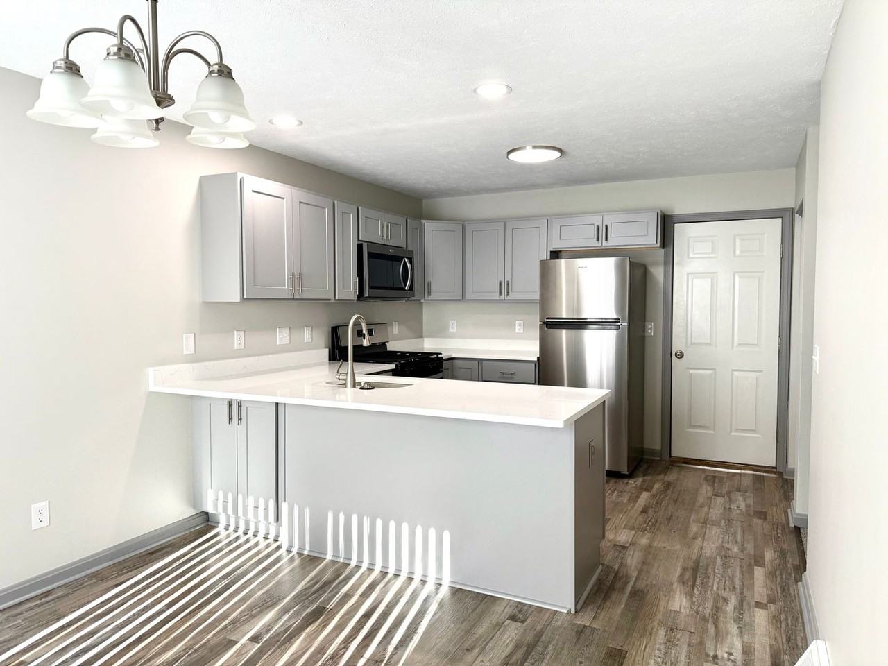 Westwind Apartments - Photo 4 of 26